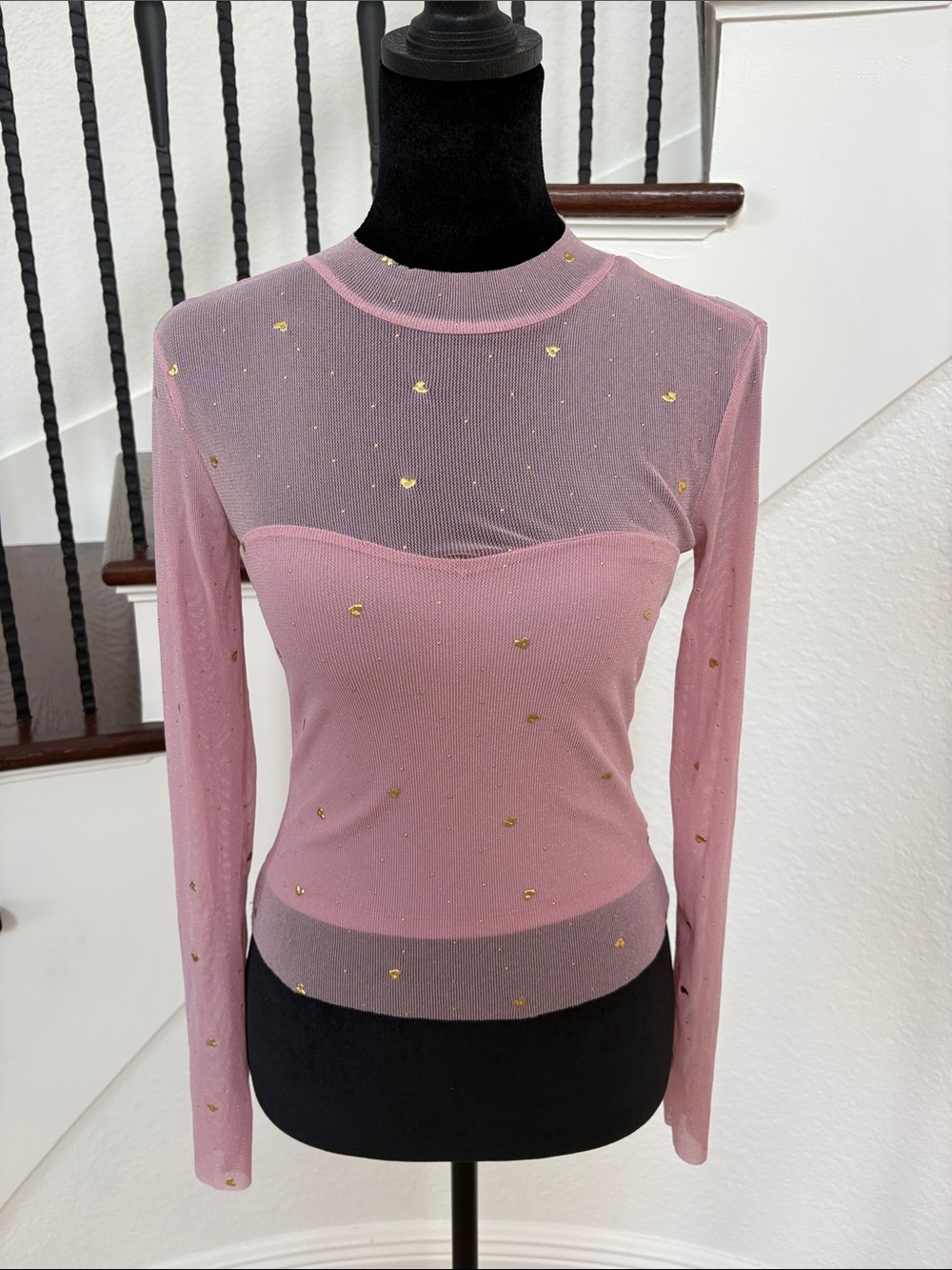 Francesca's Collections Pink Sheer Long-Sleeve Mesh Top with Gold Hearts